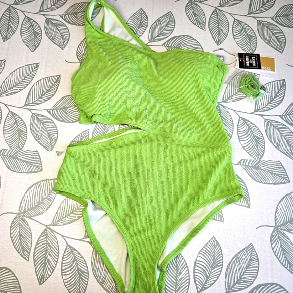 NWT!!! MICHAEL Michael Kors Ribbed One-Shoulder Side-Cutout Swimsuit, Size 14 - Picture 3 of 8